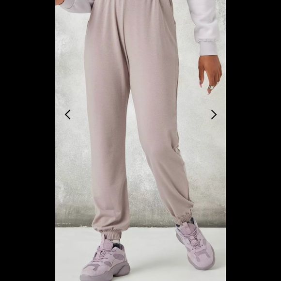 Women’s joggers - Picture 1 of 11